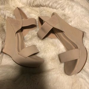 Nude sandal wedges